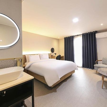 Labe Hotel Jeonju Εξωτερικό φωτογραφία