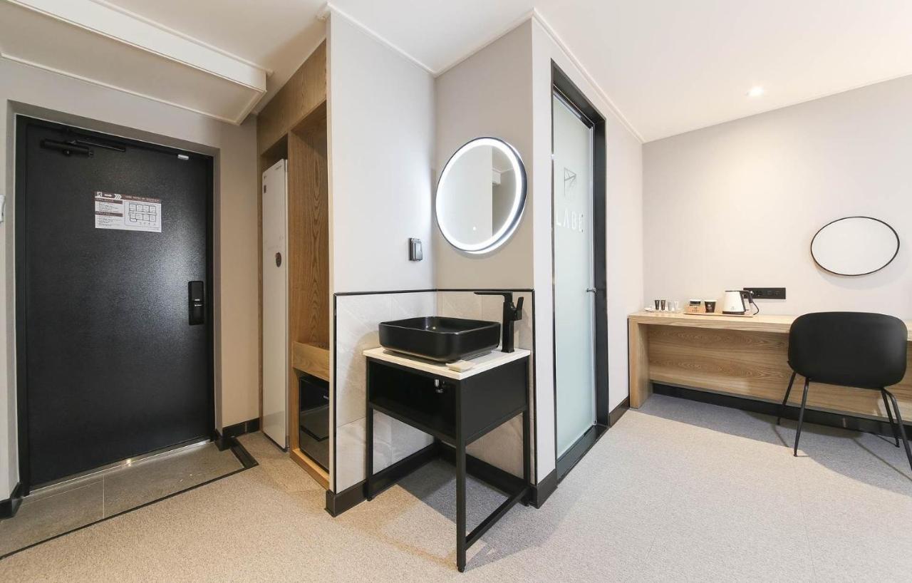 Labe Hotel Jeonju Εξωτερικό φωτογραφία